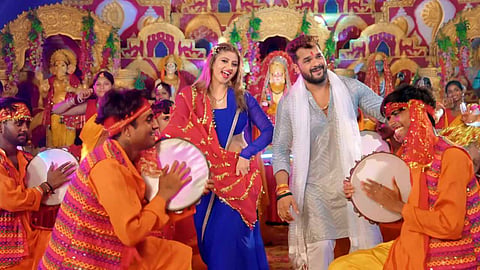 खेसारी लाल यादव का देवी गीत ‘खुश रख माई’ हुआ रिलीज, भक्ति में डूबे नजर आए ट्रेंडिंग स्टार