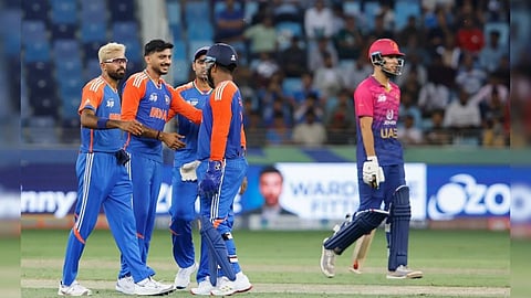 एशिया कप 2025 में क्यों खेल रही हैं... UAE के खराब खेल देख भड़क उठे जडेजा