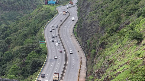 Mumbai Pune Expressway