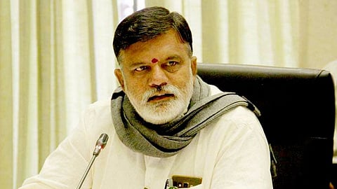 जहां एक ओर सत्ता पक्ष मराठा आरक्षण को लेकर चुप्पी साधे हुए है, तो वहीं नासिक के सांसद ने इसको लेकर अपना मत रखा है। नासिक लोकसभा सांसद राजाभाऊ वाजे ने इस आंदोलन को समर्थन दिया है।