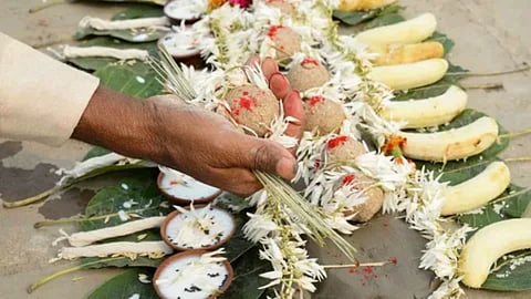 पितृ पक्ष में गलती से भी न बनाएं ये सब्जियां, वरना भूखे लौट जाएंगे पितर