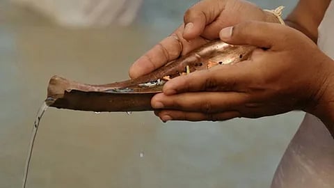 पितृपक्ष में खरीदारी की मनाही है, जरूरी हो तो इन तिथियों में नहीं लगेगा दोष