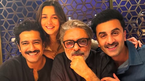 Love And War: विवाद में फंसी रणबीर कपूर आलिया भट्ट की फिल्म लव एंड वॉर, बीकानेर में FIR