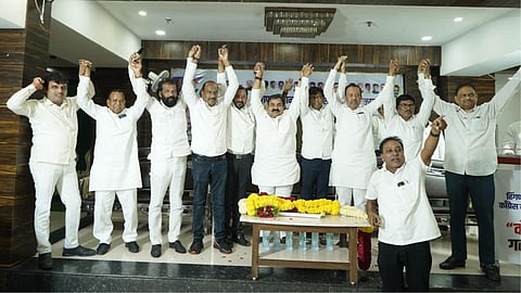 Nagpur News: नागगुर जिले के हिंगना और बुटीबोरी क्षेत्र में कांग्रेस ने भारतीय जनता पार्टी के खिलाफ 'वोट चोर, गद्दी छोड़' का आंदोलन छेड़ दिया है। कांग्रेस ने विश्वासघात करने वालों को भी नसीहत दी है।