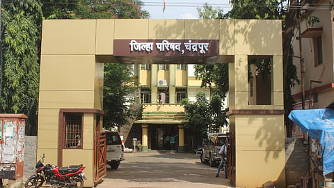 Local Body Elections: चंद्रपुर जिला परिषद में शुक्रवार को चुनावी बिगुल बज गया। चंद्रपुर जिला परिषद में लगातार दूसरी बार महिलाओं का राज आने वाला है, जिसको लेकर घमासान होना तय माना जा रहा है।