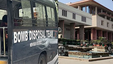 bomb-threat-at-delhi-high-court-via-email-proceedings-halted-investigation-underway