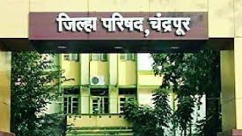 Chandrapur Latest News: आप के कुछ पदाधिकारियों ने अभियंता का एक व्यक्ति से पैसे लेने का वीडियो वायरल किया था।