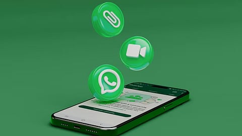 अब WhatsApp से करें आधार कार्ड डाउनलोड, जानिए आसान तरीका