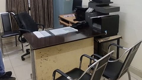 gondia-staff-headquarter-absence-violates-orders