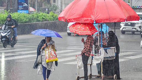 imd-forecast-heavy-rain-alert-for-south-eastern-states-weather-update