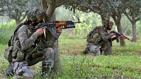 jammu-kashmir-kulgam-encounter-pakistani-national-arrested
