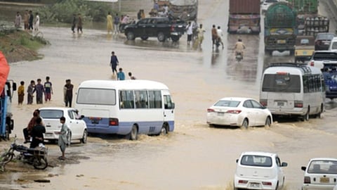 97 की मौत, 44 लाख लोग… पाकिस्तान पर प्रकृति का करारा प्रहार, हर तरफ मचा हाहाकार