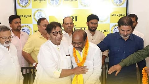 चुनाव से पहले सीमांचल में RJD को बड़ा झटका, सरफराज आलम ने छोड़ा तेजस्वी का साथ, जनसुराज का थामा दामन