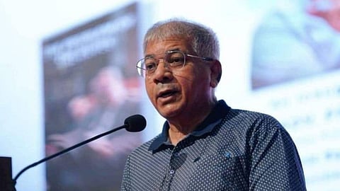 prakash ambedkar attacks govt and opposition over jantar mantar protest