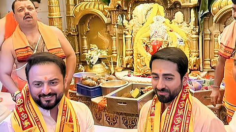 सिद्धिविनायक मंदिर पहुंचे आयुष्मान खुराना, ‘थामा’ की सफलता के लिए लिया बप्पा का आशीर्वाद