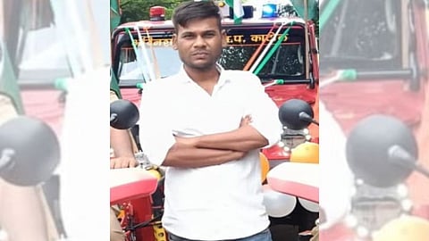 Nagpur News: नागपुर जिले के सावरगांव में एक बस में युवती पर हमला करने वाले युवक को पुलिस ने गिरफ्तार कर लिया है। युवक ने युवती के परिजनों को भी धमकाने की कोशिश की थी।