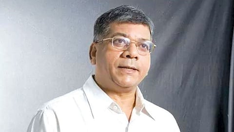 Sambhajinagar: प्रकाश आंबेडकर के खिलाफ सोशल मीडिया पर मोर्फ वीडियो प्रसारित होने से वंचित बहुजन आघाडी आक्रोशित है। पुलिस को 24 घंटे का अल्टीमेटम दिया गया है और साथ ही कार्रवाई नहीं हुई तो शहर बंद की चेतावनी दी है।