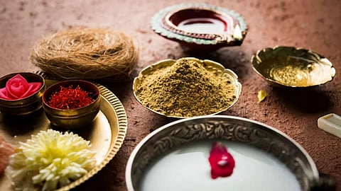 नरक चतुर्दशी पर अभ्यंग स्नान की परंपरा