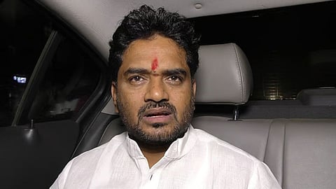 हडपसर विधायक योगेश टिलेकर ने भाजपा में नए प्रवेशियों पर नाराजगी जतायी है। उन्होंने प्रवेशियों को ओपन चैलेंज दे दिया है। साथ ही उन्होंने ये भी कहा है कि नए लोगों के प्रवेश से भाजपा कार्यकर्ताओं में भी नाराजगी है।