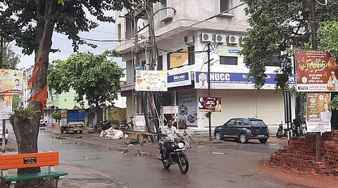 नियमों का उल्लंघन, कार्रवाई की बढ़ी मांग