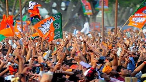 bjp-expels-4-rebel-leaders-6-years-contesting-against-nda-candidates-bihar-election-2025