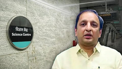 congress-attacks-bjp-for-not-naming-metro-station-after-nehru
