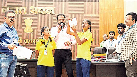 nagpur-zp-election-reservation-lottery-leaders-out-women-favored