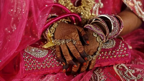 हिंदू लड़की पर पाकिस्तान में सितम...किडनैप कर धर्म बदला, फिर 7 बच्चों के बाप से करा दी गई शादी