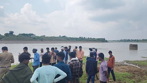 Varora Wardha River Drowning Incident