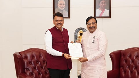 New Stadium in Chandrapur: नया चंद्रपुर शहर परियोजना के तथा शहर के समीपवर्ती दाताला में 137 करोड़ की लागत से भव्य स्टेडियम साकार करने के प्रस्ताव को शुक्रवार को गति प्राप्त हुई।