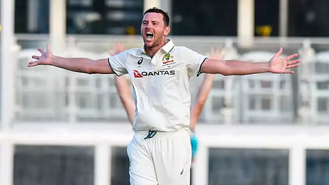 Ashes से पहले ऑस्ट्रेलिया को लगा एक और बड़ा झटका, कमिंस के बाद हेजलवुड भी हुए चोटिल