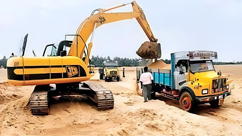 Sand price hike Maharashtra: 3 साल बाद नागपुर में रेत घाटों की नीलामी से प्रशासन को 44.39 करोड़ की कमाई हुई है। इससे रेत महंगी होने की आशंका व्यक्त की जा रही है।