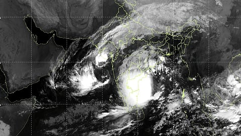 senyar-weakens-new-cyclone-builds-imd-issues-warning-for-multiple-states