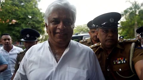 1996 वर्ल्ड कप विजेता कप्तान पर लटकी तलवार, श्रीलंका पहुंचते ही हो जाएंगे गिरफ्तार