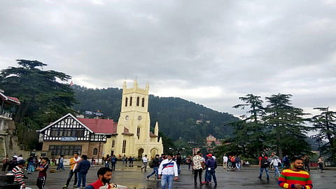 People troubled by Delhi pollution are going to Shimla and Manali, with up to 40% discount on hotel bookings.