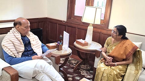 Medha Kulkarni meet Rajnath Singh