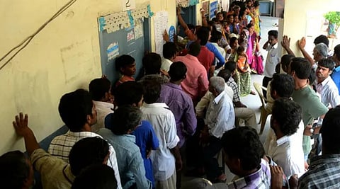 संगमनेर में चुरस भरे वातावरण में 73% मतदान