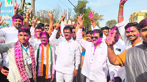 Goregaon Municipal Council Elections Result: गोरेगांव नगर पंचायत चुनाव में कांग्रेस ने सत्ता हासिल की। तेजराम बिसेन नगराध्यक्ष बने, 17 में से 10 सीटें कांग्रेस ने जीती, BJP को बड़ा झटका लगा।