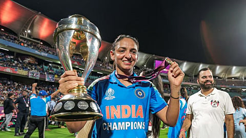 हरमनप्रीत कौर ने रचा इतिहास, ऐसी उपलब्धि हासिल करने वाली दुनिया की पहली महिला क्रिकेटर बनी