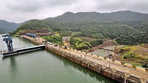 Nalaganga Vainganga Project: नलगंगा-वैनगंगा नदी जोड़ परियोजना को मंजूरी तो मिली, पर भूमि अधिग्रहण प्रक्रिया शुरू नहीं। 10 लाख एकड़ सिंचाई क्षमता वाली इस परियोजना पर गंभीर सवाल।