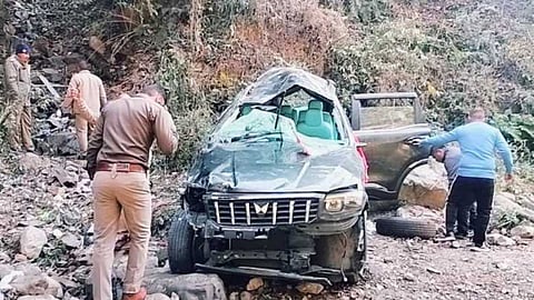 tragic-painful-accident-on-the-kainchi-dham-road