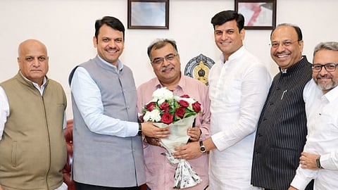 The BJP has elected mayor of the Amravati Municipal Corporation! The Mahagathbandhan (grand alliance) is intensifying its discussions, and the political equations are clear