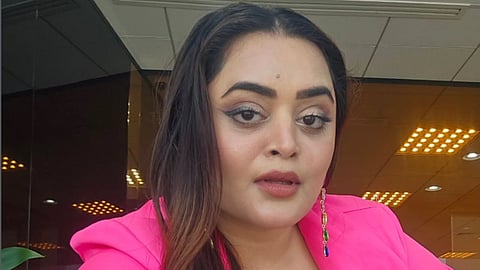 Bebika Dhurve Entered The 50