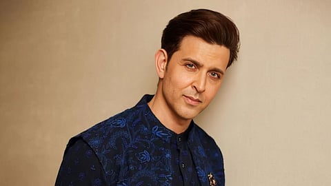 hrithik roshan injury walking stick paparazzi video health concern