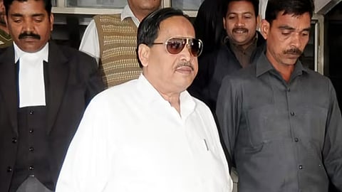 up politics congress suffers major blow before elections naseemuddin siddiqui resigns