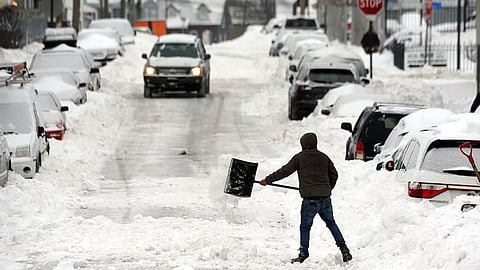 Several people have died due to the extreme cold in New York; the "cold wave" will continue until February 7th, and authorities are on high alert.