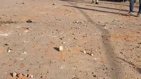 Internet services suspended for 24 hours in Odisha, violent clashes in the area, several injured, including a policeman