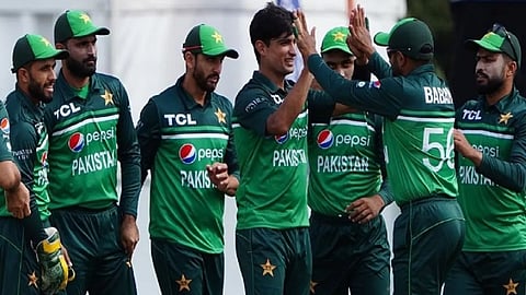 रिपोर्ट्स में हुआ दावा, T20 वर्ल्ड कप में काली पट्टी बांधकर खेलेगा पाकिस्तान, क्या ICC लेगा एक्शन?