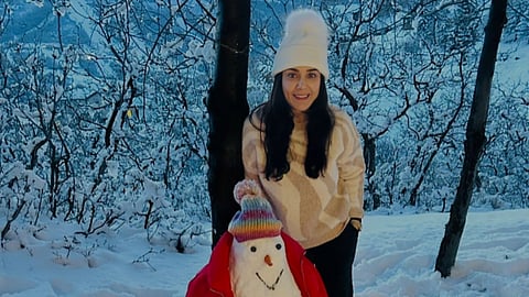 Preity Zinta Snow Viral Picture Instagram Post Bollywood Celebs Snowfall