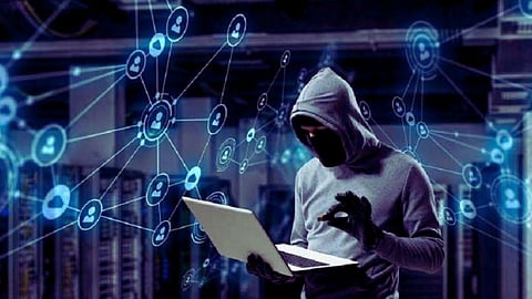 Maharashtra Police have busted a gang involved online fraud worth 200 crore rupees